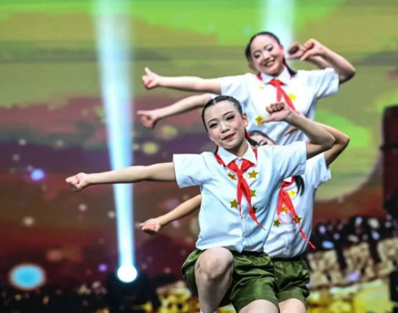 真实故事孩子们顽强生长的生命力气和特教教师们的无私大爱 真实故事孩子们顽强生长的生命力气和特教教师们的无私大爱