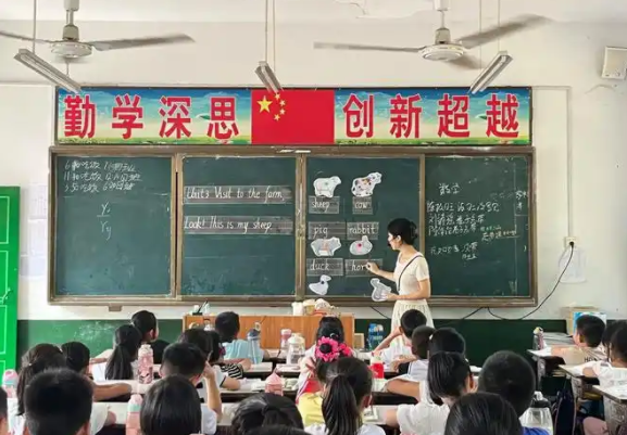 多媒体教学设备全掩盖优质数字教育资源掩盖面不断拓展深化 多媒体教学设备全掩盖优质数字教育资源掩盖面不断拓展深化